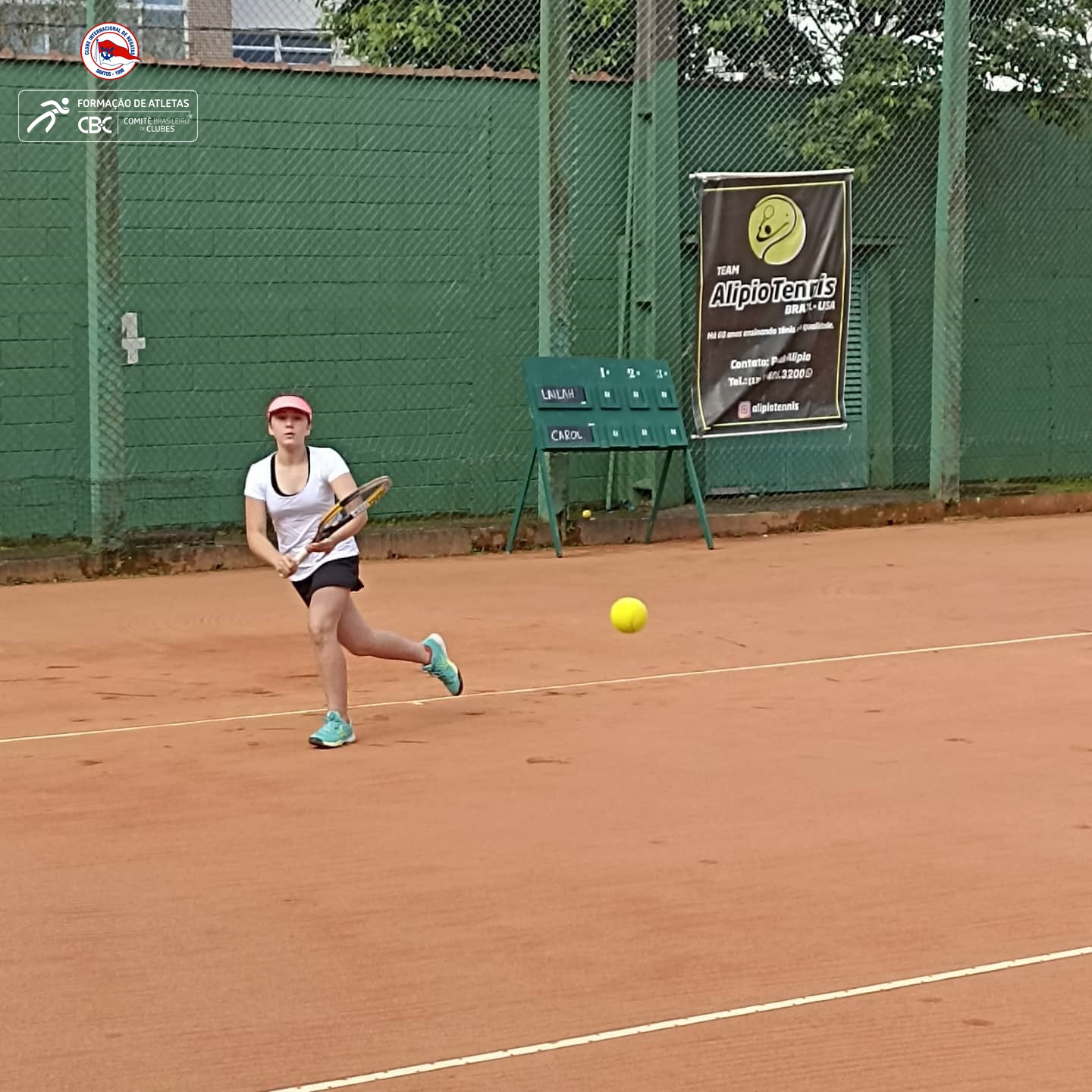 Raí Araújo conquista tricampeonato no Torneio A Tribuna de Tênis